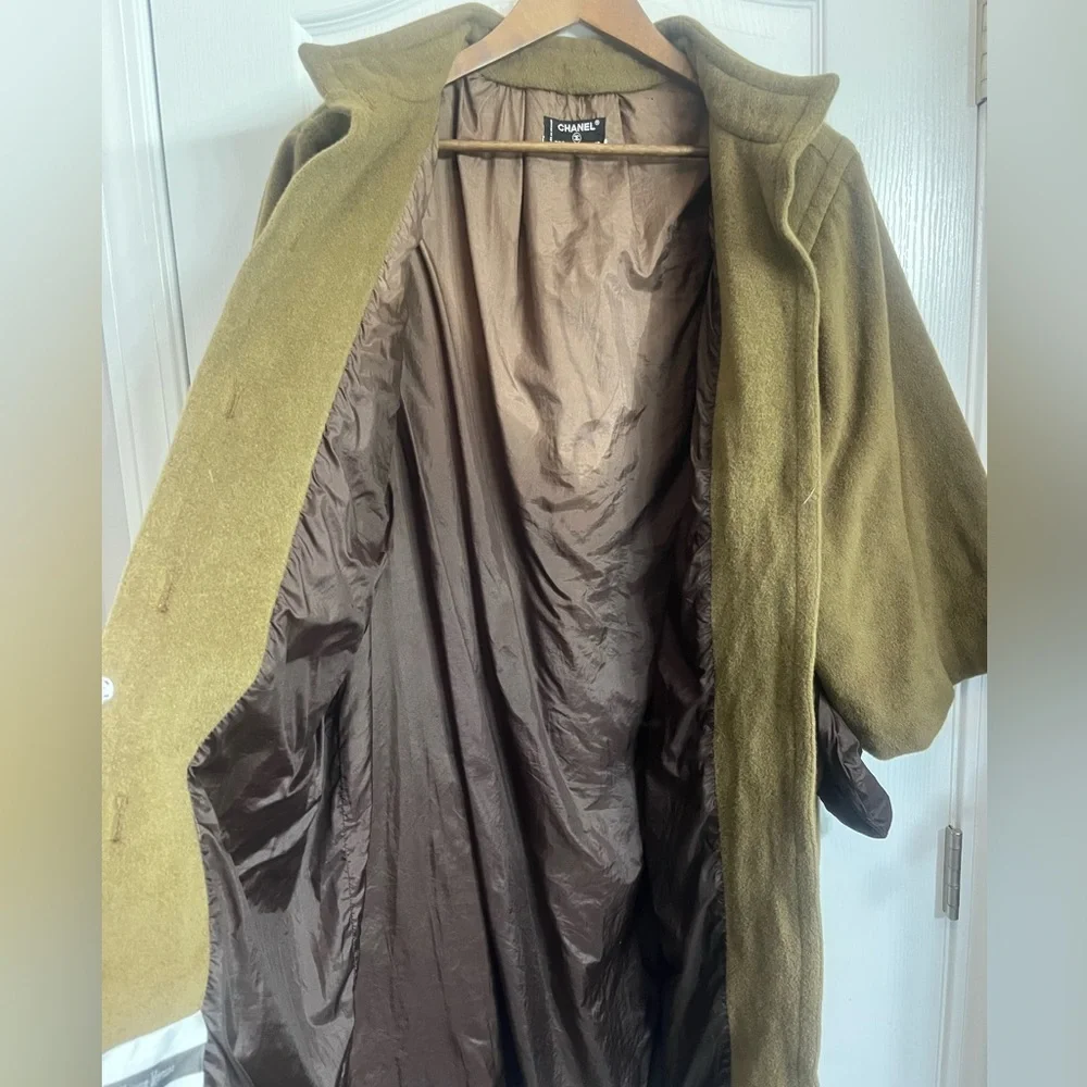 Chanel Coat –‎ Stunning Vintage 1980’s Wool Olive/Army Green